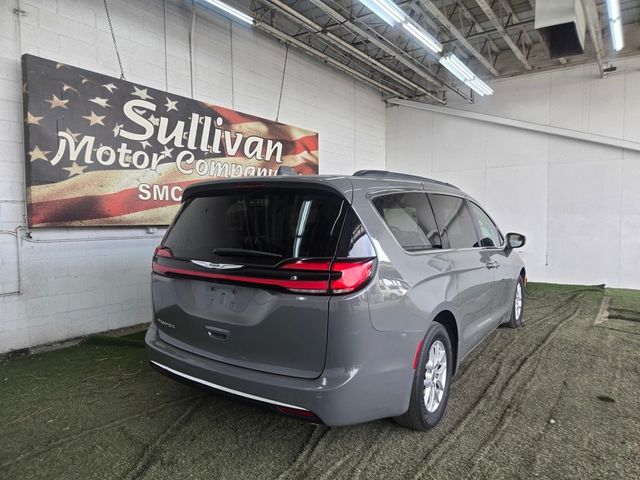 2022 Chrysler Pacifica Touring-L