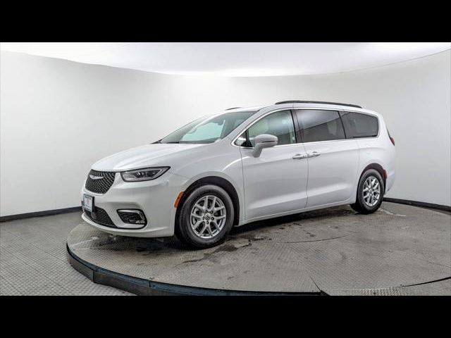 2022 Chrysler Pacifica Touring-L