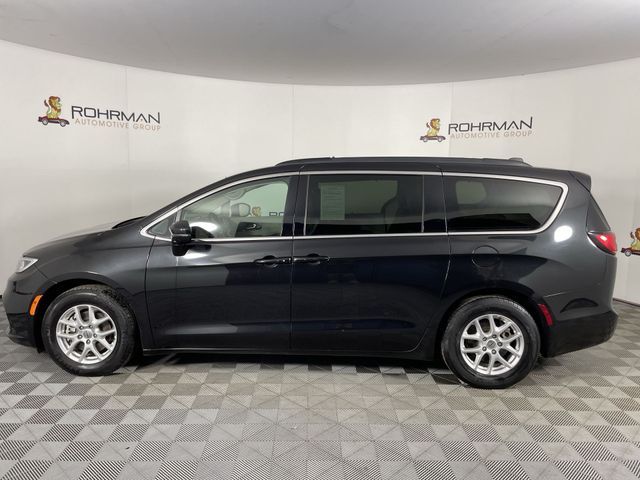 2022 Chrysler Pacifica Touring-L