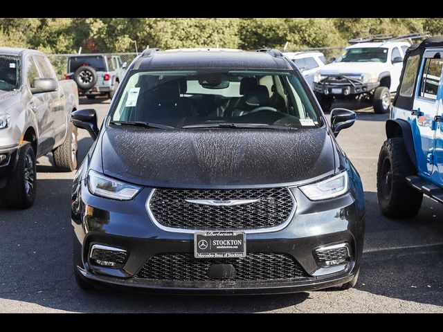 2022 Chrysler Pacifica Touring-L