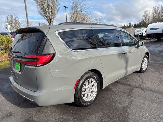 2022 Chrysler Pacifica Touring-L