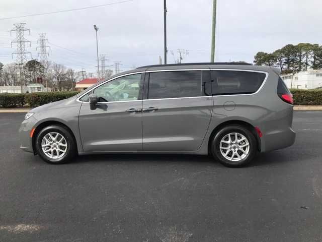 2022 Chrysler Pacifica Touring-L