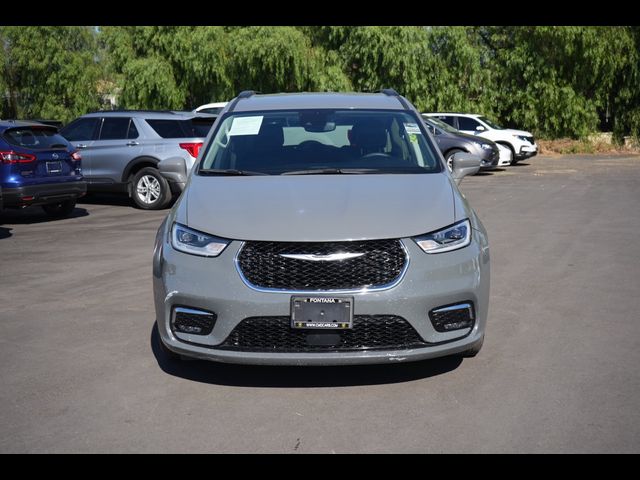 2022 Chrysler Pacifica Touring-L