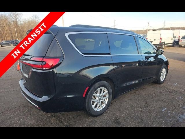 2022 Chrysler Pacifica Touring-L