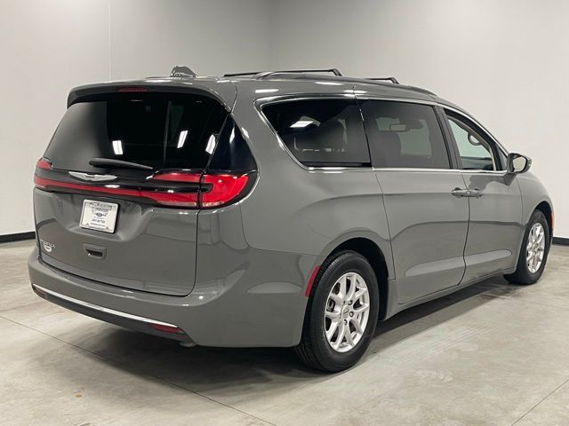 2022 Chrysler Pacifica Touring-L