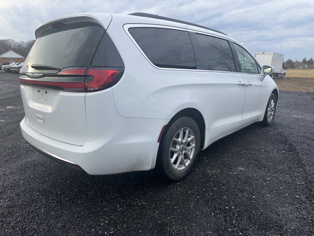 2022 Chrysler Pacifica Touring-L