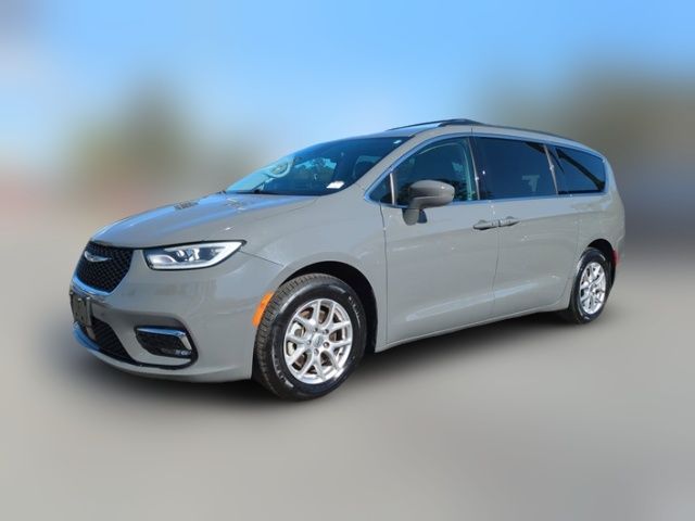 2022 Chrysler Pacifica Touring-L