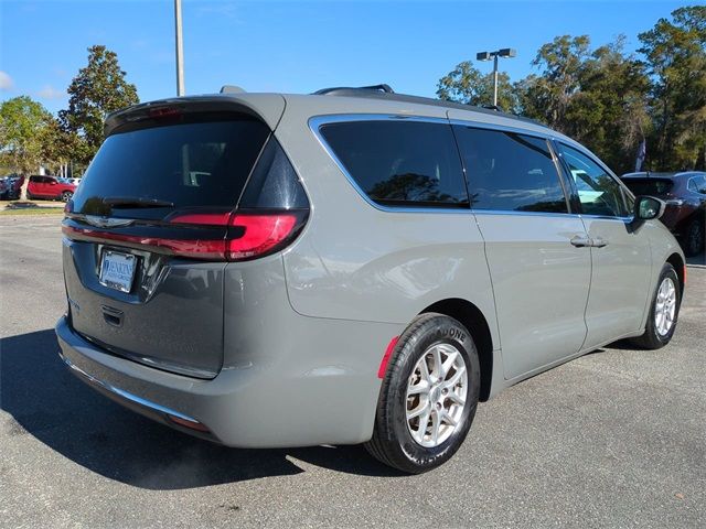 2022 Chrysler Pacifica Touring-L