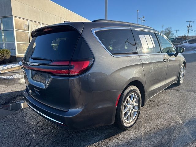 2022 Chrysler Pacifica Touring-L