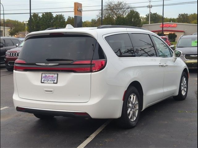 2022 Chrysler Pacifica Touring-L