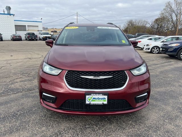 2022 Chrysler Pacifica Touring-L