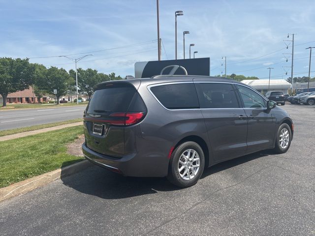2022 Chrysler Pacifica Touring-L