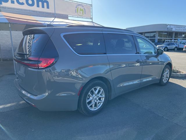 2022 Chrysler Pacifica Touring-L