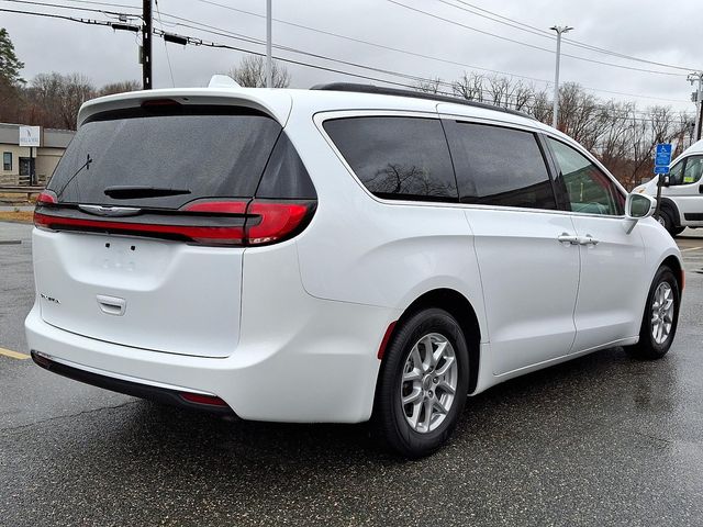 2022 Chrysler Pacifica Touring-L