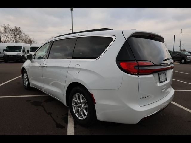 2022 Chrysler Pacifica Touring-L