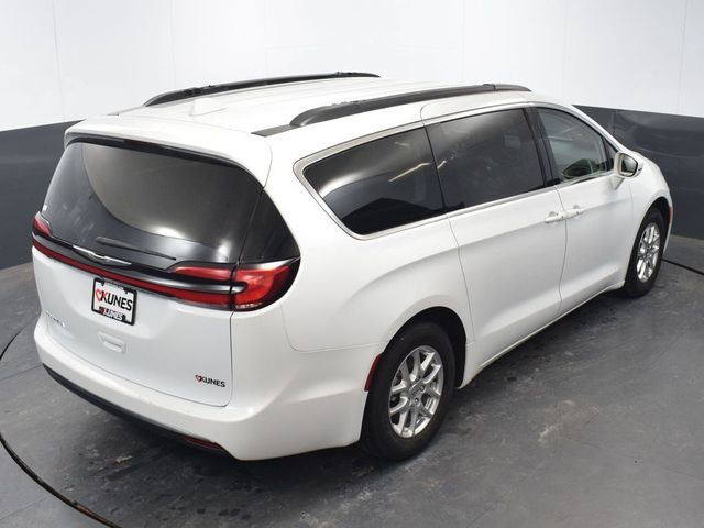 2022 Chrysler Pacifica Touring-L