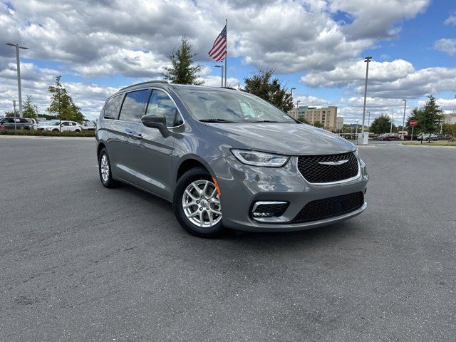 2022 Chrysler Pacifica Touring-L