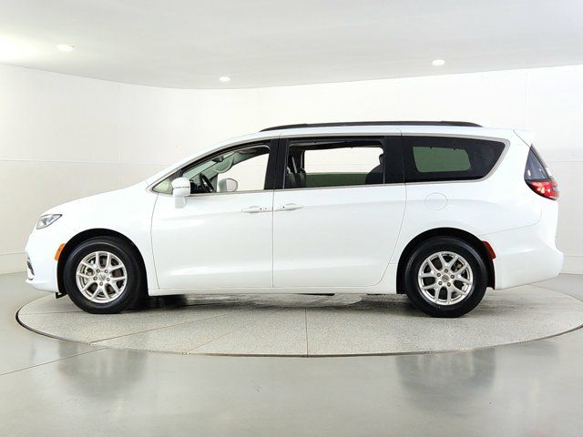 2022 Chrysler Pacifica Touring-L