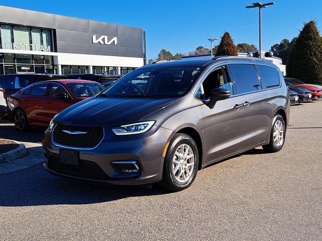 2022 Chrysler Pacifica Touring-L