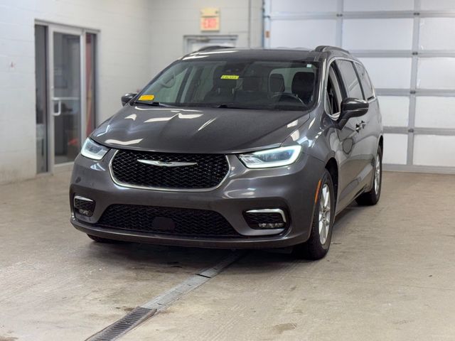 2022 Chrysler Pacifica Touring-L