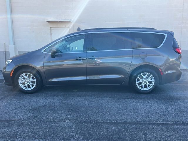 2022 Chrysler Pacifica Touring-L