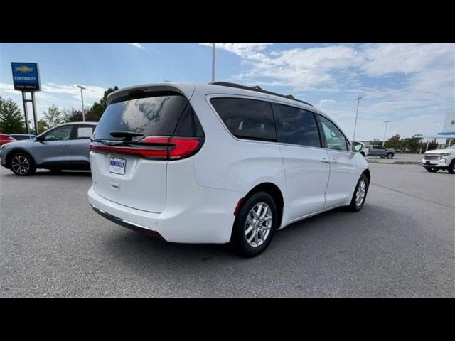 2022 Chrysler Pacifica Touring-L