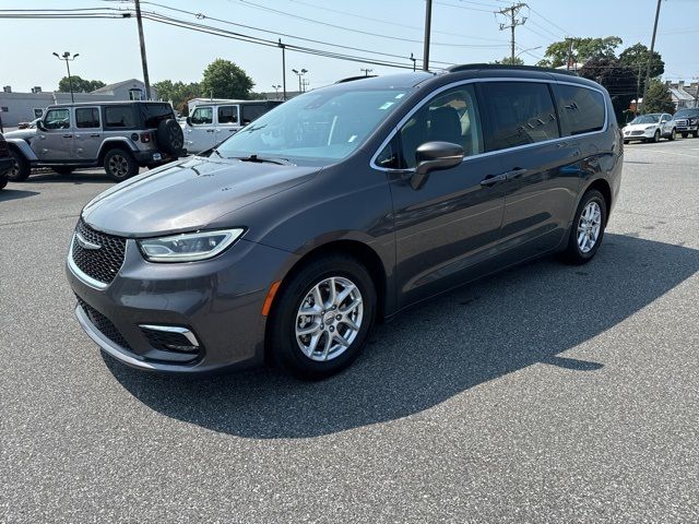 2022 Chrysler Pacifica Touring-L