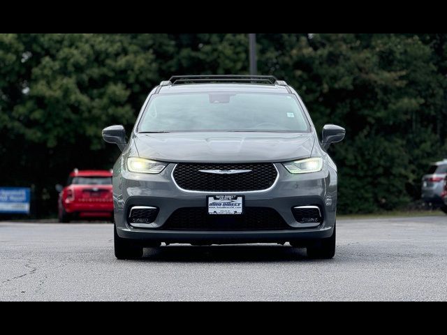 2022 Chrysler Pacifica Touring-L