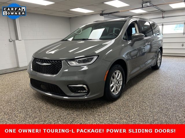 2022 Chrysler Pacifica Touring-L