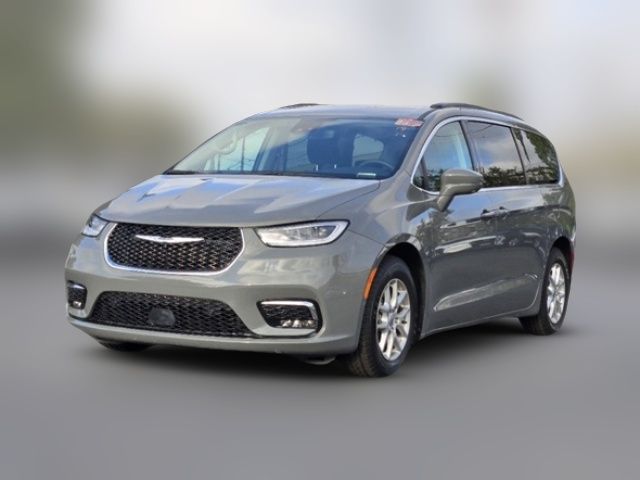 2022 Chrysler Pacifica Touring-L