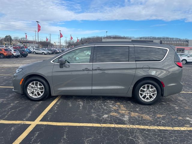 2022 Chrysler Pacifica Touring-L