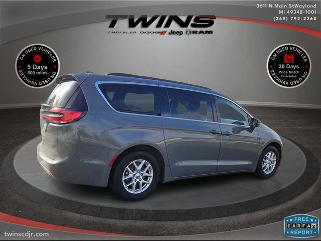 2022 Chrysler Pacifica Touring-L