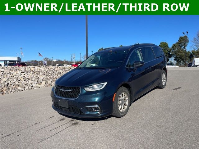 2022 Chrysler Pacifica Touring-L