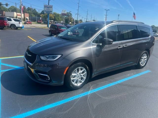 2022 Chrysler Pacifica Touring-L