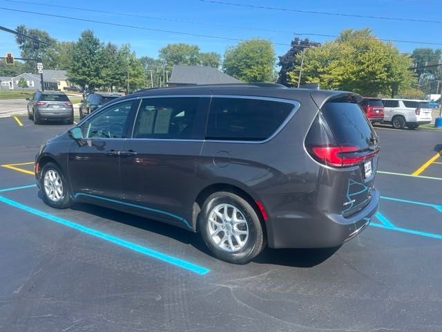 2022 Chrysler Pacifica Touring-L