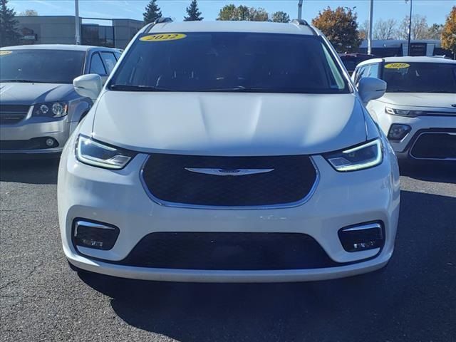 2022 Chrysler Pacifica Touring-L