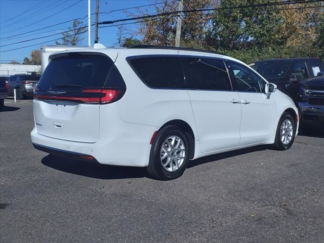 2022 Chrysler Pacifica Touring-L