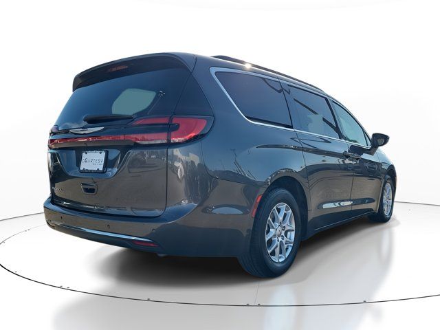 2022 Chrysler Pacifica Touring-L