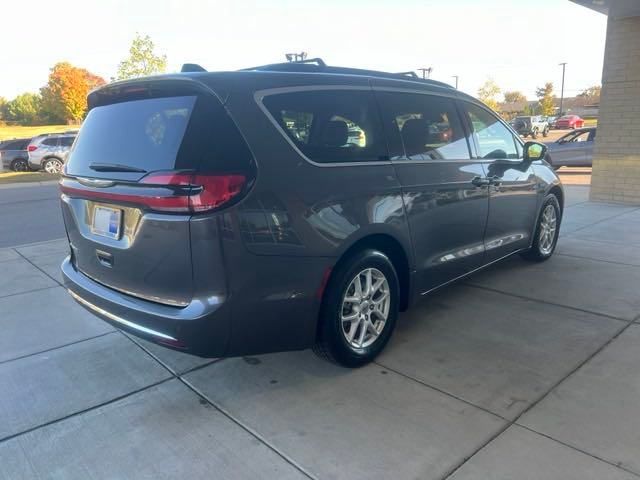 2022 Chrysler Pacifica Touring-L