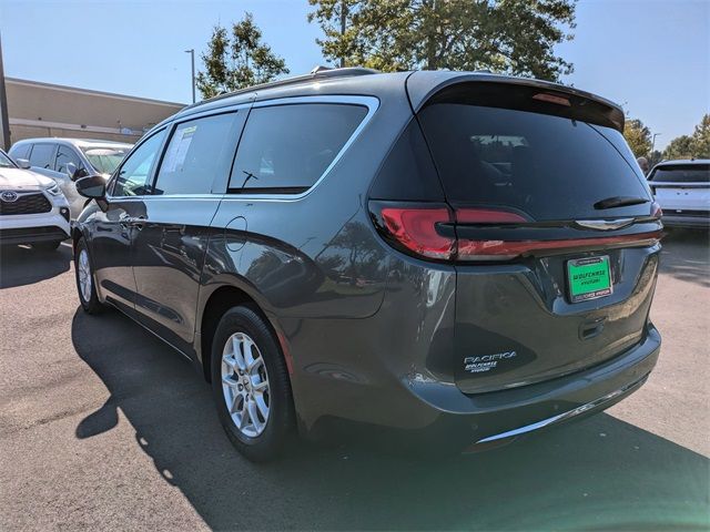 2022 Chrysler Pacifica Touring-L