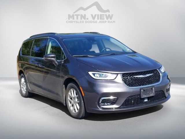 2022 Chrysler Pacifica Touring-L