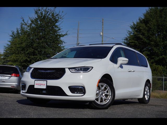 2022 Chrysler Pacifica Touring-L