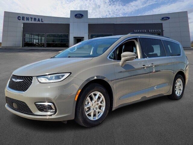 2022 Chrysler Pacifica Touring-L