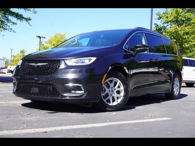 2022 Chrysler Pacifica Touring-L