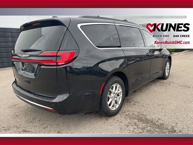 2022 Chrysler Pacifica Touring-L