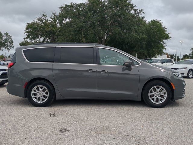 2022 Chrysler Pacifica Touring-L