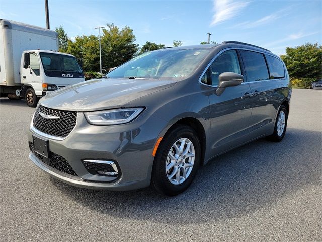 2022 Chrysler Pacifica Touring-L