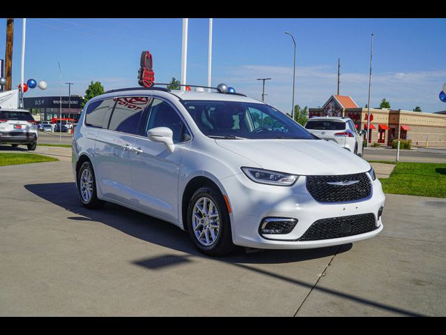 2022 Chrysler Pacifica Touring-L