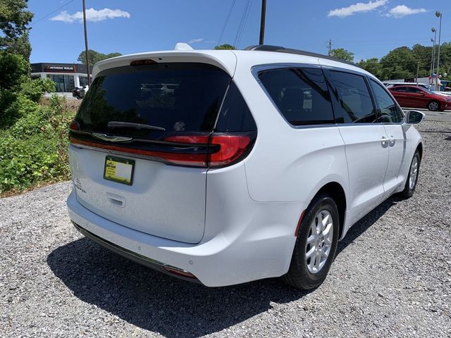 2022 Chrysler Pacifica Touring-L