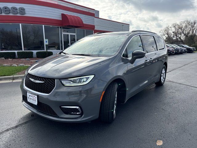 2022 Chrysler Pacifica Touring-L